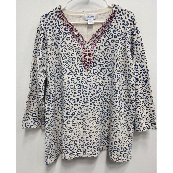 VIcki Wayne Sweaters - Vicki Wayne Womens Sweater 2X Off White Blue Animal Print Beaded V-Neck Pullover